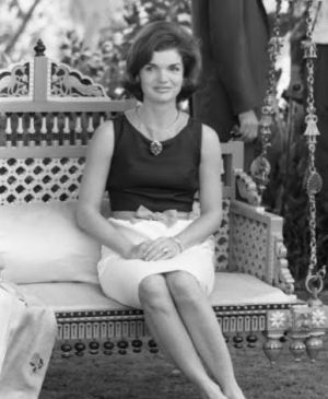 Style icons - Jacqueline Bouvier Kennedy Onassis - Jackie-Kennedy photo.jpeg